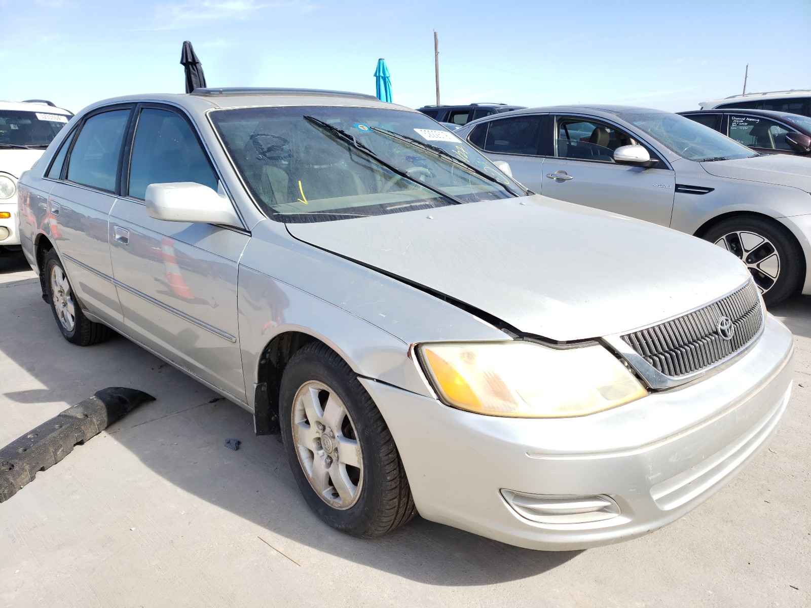 TOYOTA AVALON XL 2002 4t1bf28b92u226604