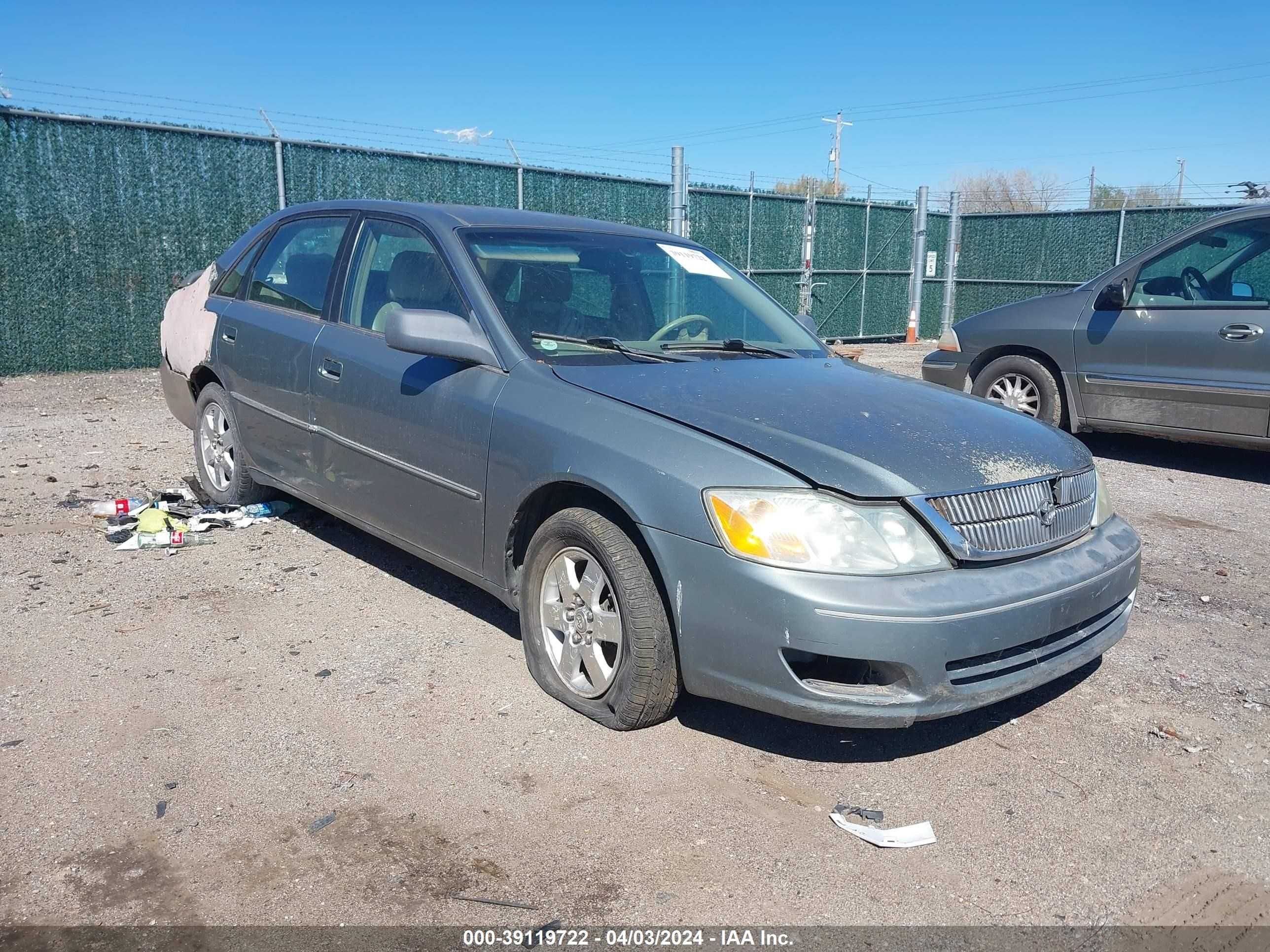 TOYOTA AVALON 2001 4t1bf28bx1u191392