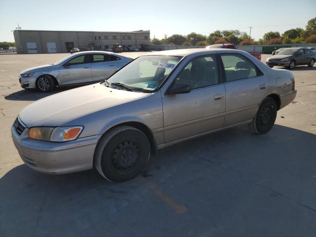 TOYOTA CAMRY LE 2001 4t1bf28k11u122784