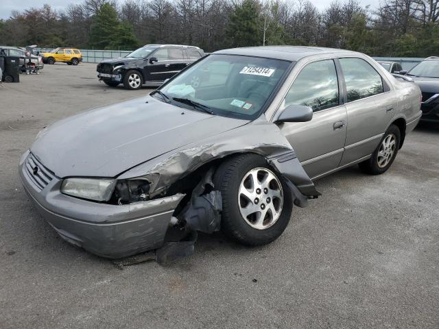 TOYOTA CAMRY LE 1999 4t1bf28k4xu089479