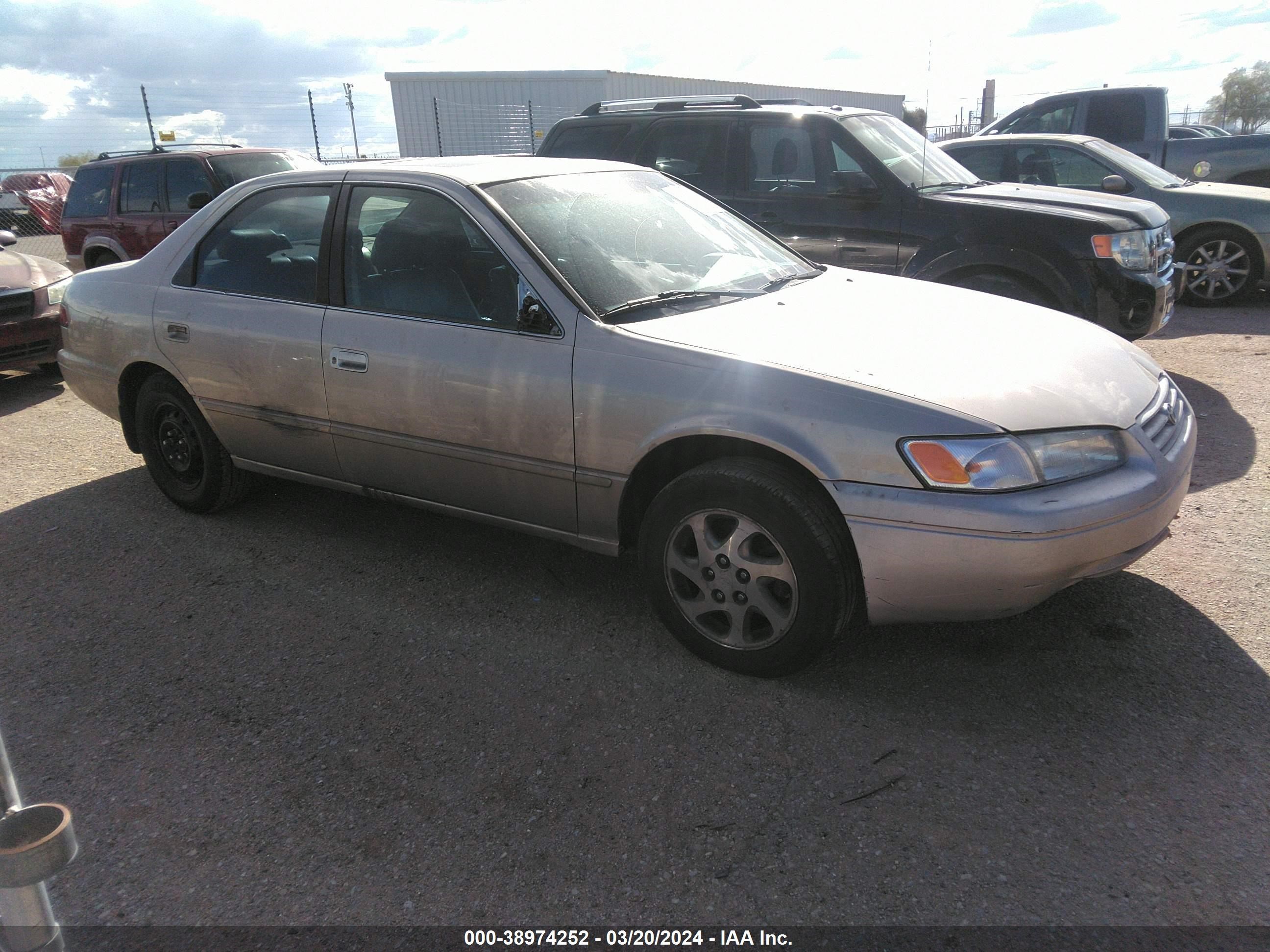 TOYOTA CAMRY 1998 4t1bf28k6wu924819