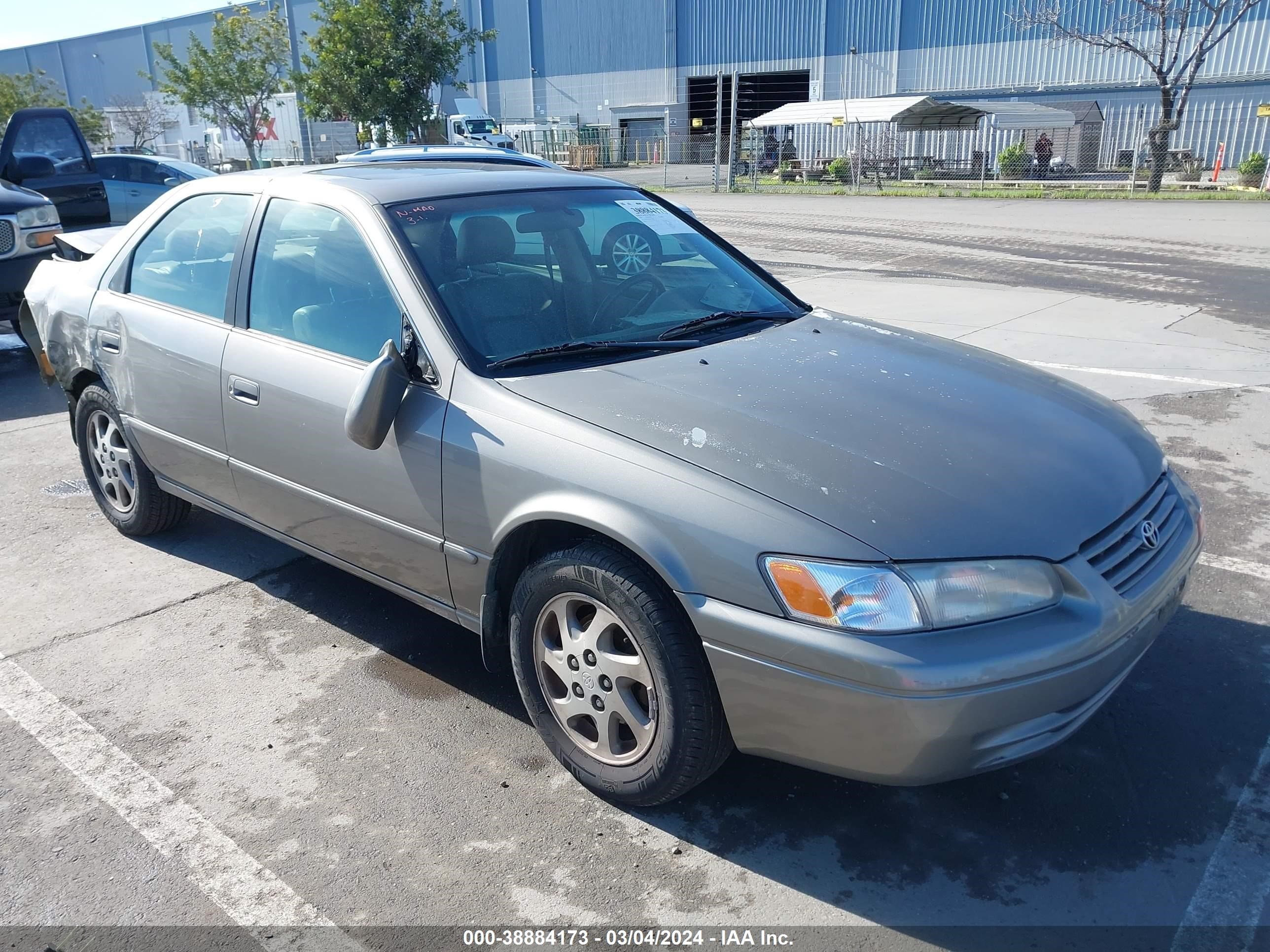 TOYOTA CAMRY 1998 4t1bf28kxwu043301