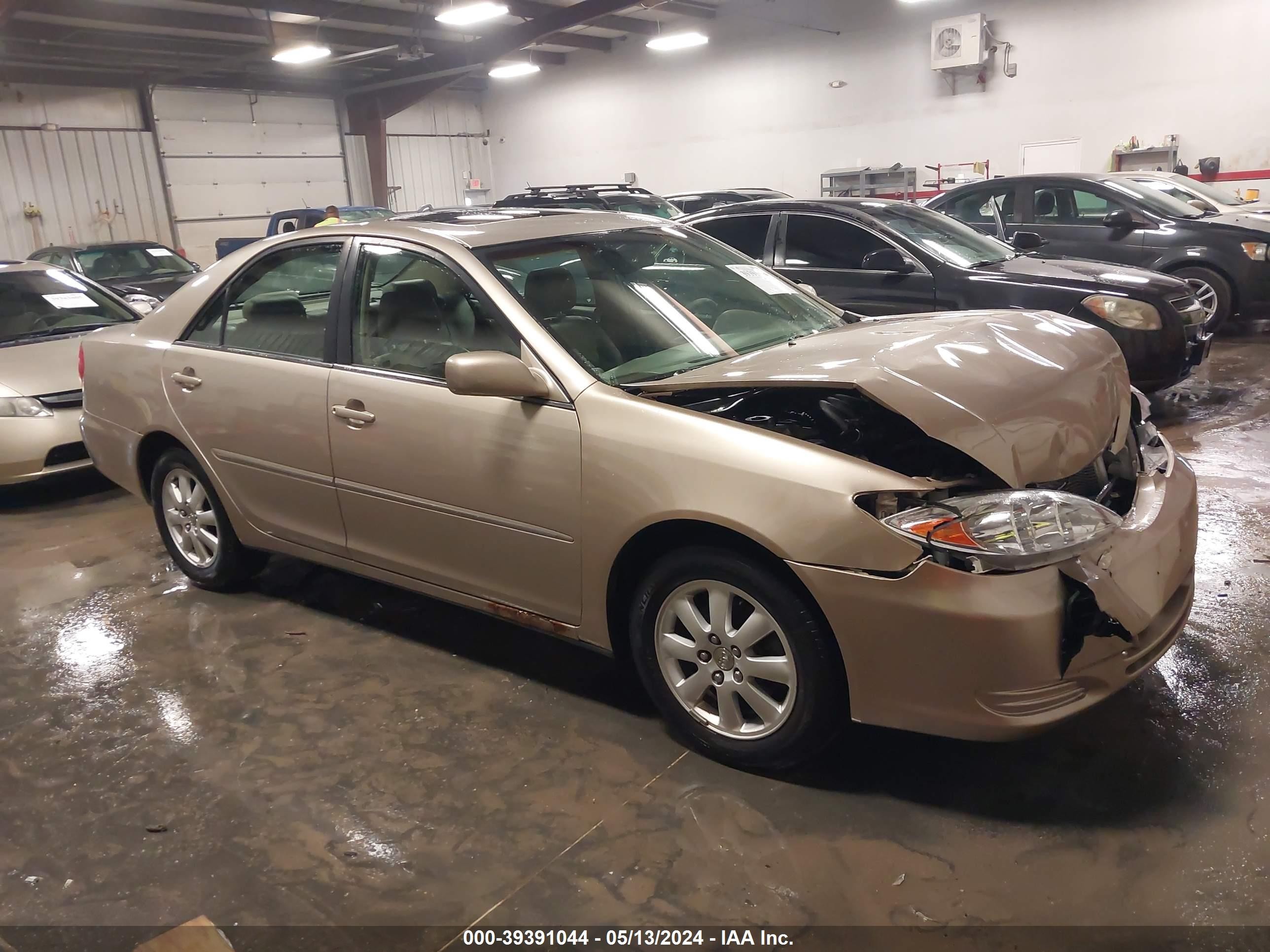 TOYOTA CAMRY 2002 4t1bf30k02u531636