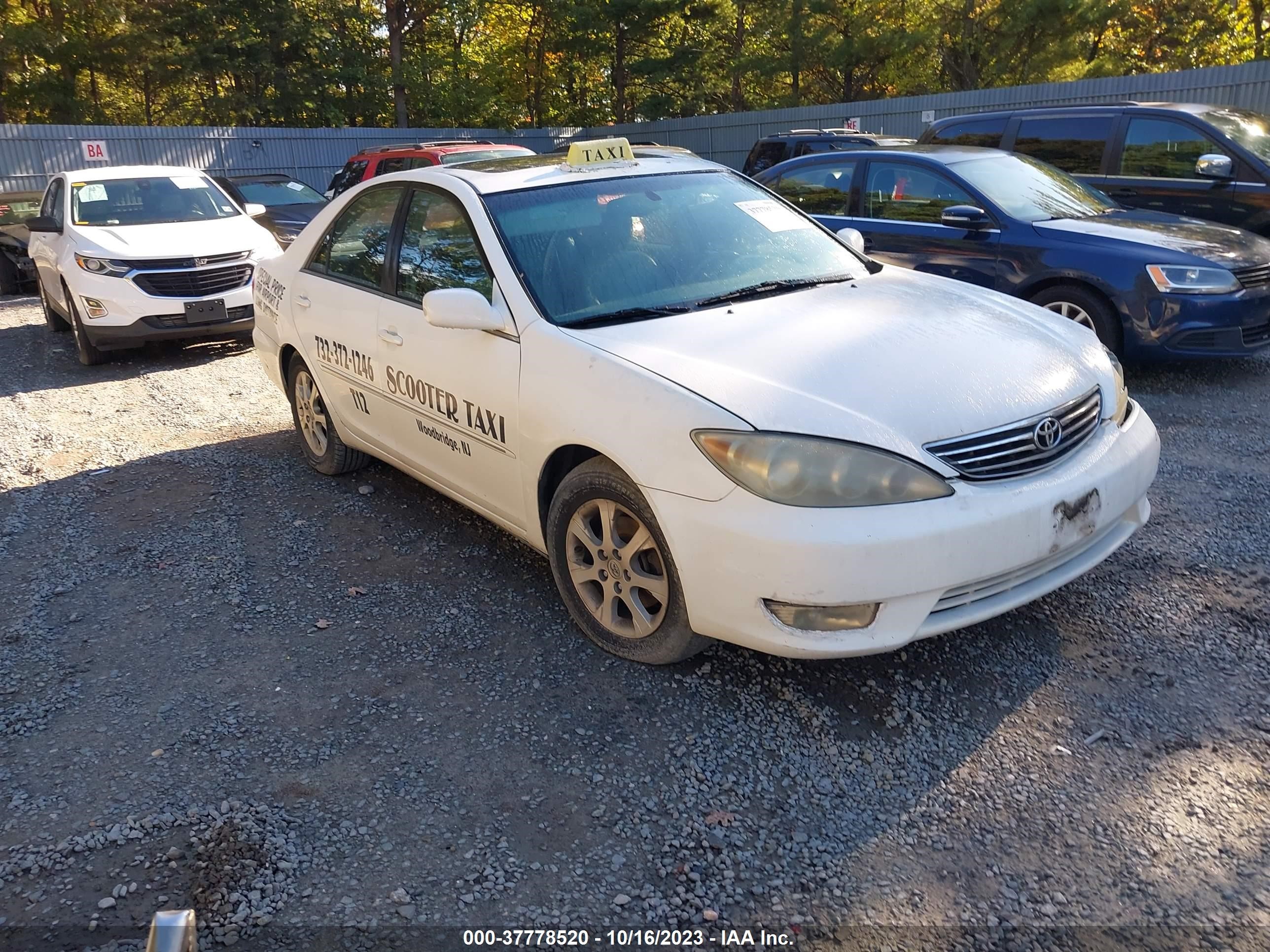 TOYOTA CAMRY 2005 4t1bf30k05u092376