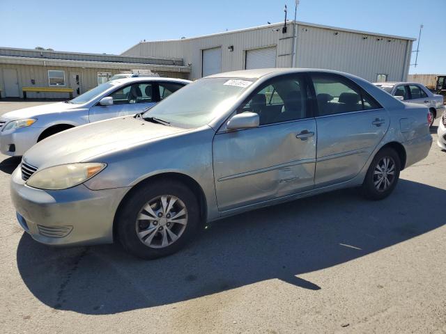 TOYOTA CAMRY LE 2005 4t1bf30k15u620121