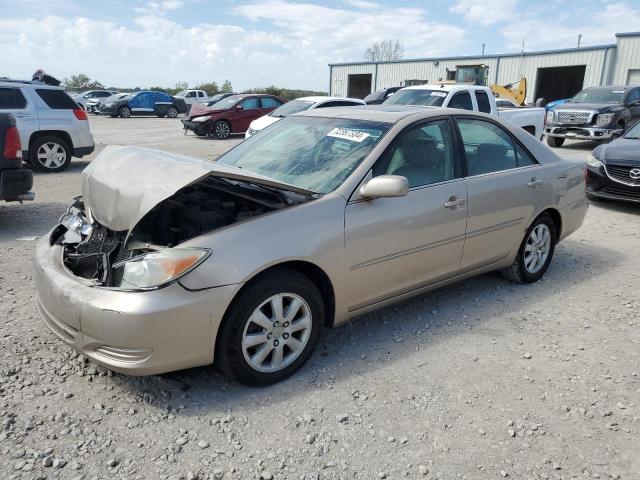 TOYOTA CAMRY LE 2002 4t1bf30k22u008523