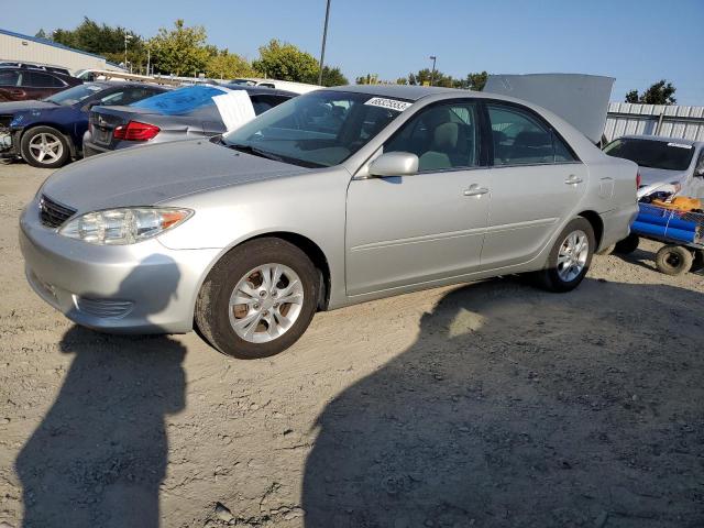 TOYOTA CAMRY LE 2005 4t1bf30k25u102888