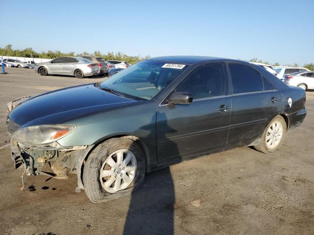 TOYOTA CAMRY LE 2002 4t1bf30k32u503698