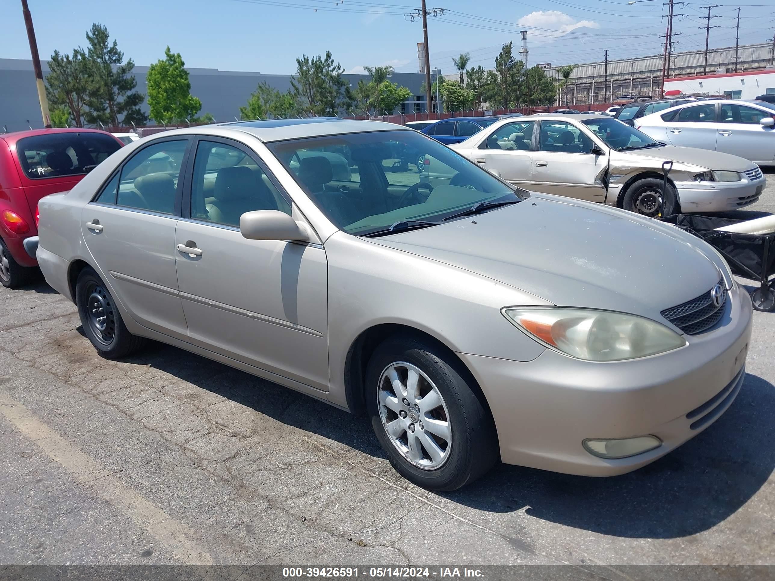 TOYOTA CAMRY 2003 4t1bf30k33u549842