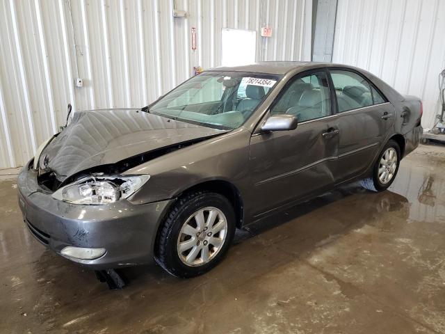 TOYOTA CAMRY LE 2004 4t1bf30k34u587427