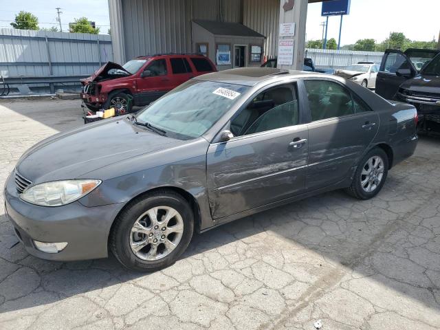 TOYOTA CAMRY LE 2005 4t1bf30k35u595237