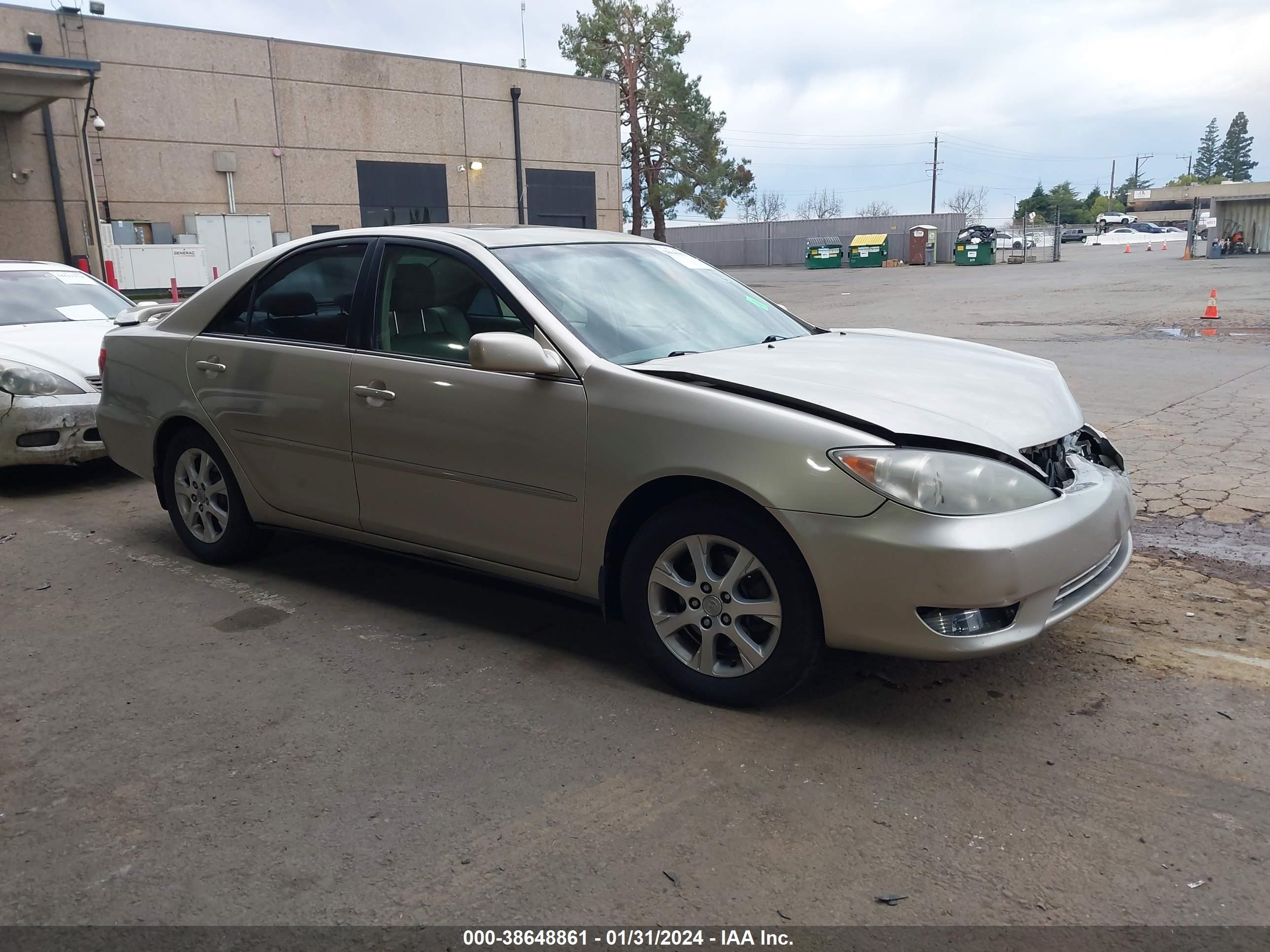 TOYOTA CAMRY 2005 4t1bf30k35u613879