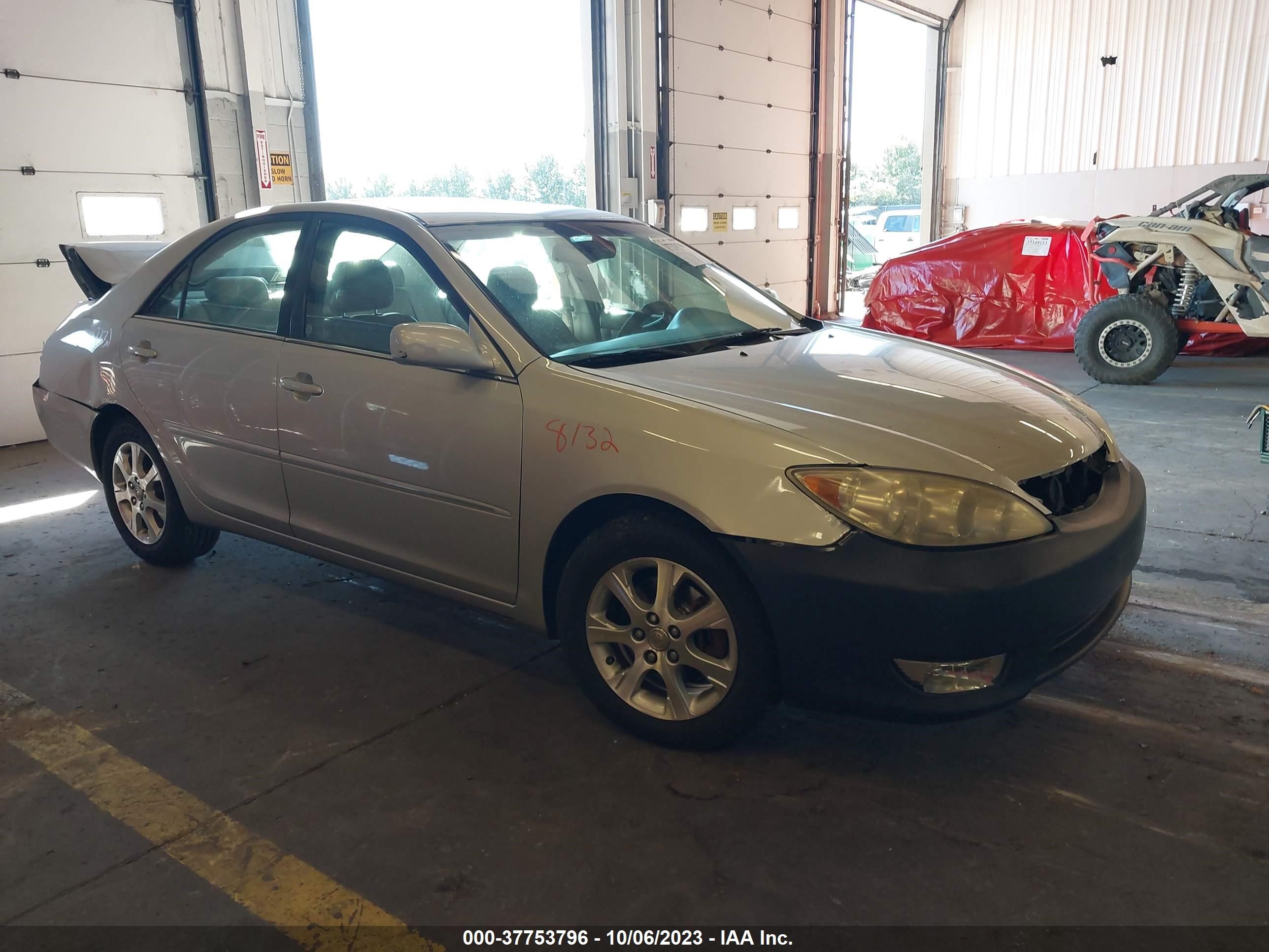 TOYOTA CAMRY 2005 4t1bf30k55u607579