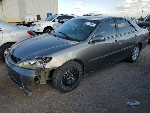 TOYOTA CAMRY LE 2005 4t1bf30k55u617884