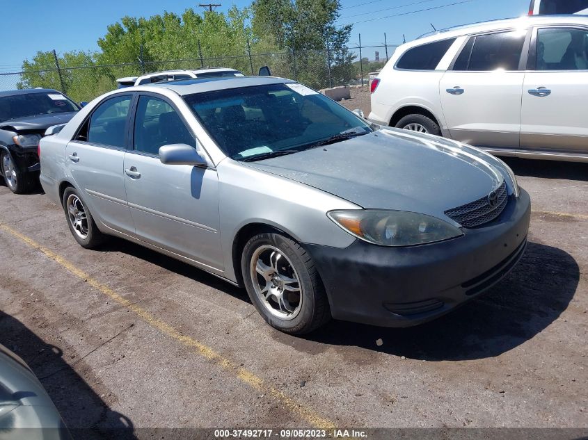 TOYOTA CAMRY 2003 4t1bf30k63u548703