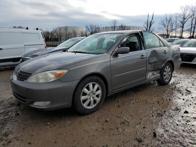 TOYOTA CAMRY LE 2004 4t1bf30k64u581900