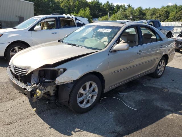 TOYOTA CAMRY LE 2005 4t1bf30k65u086162