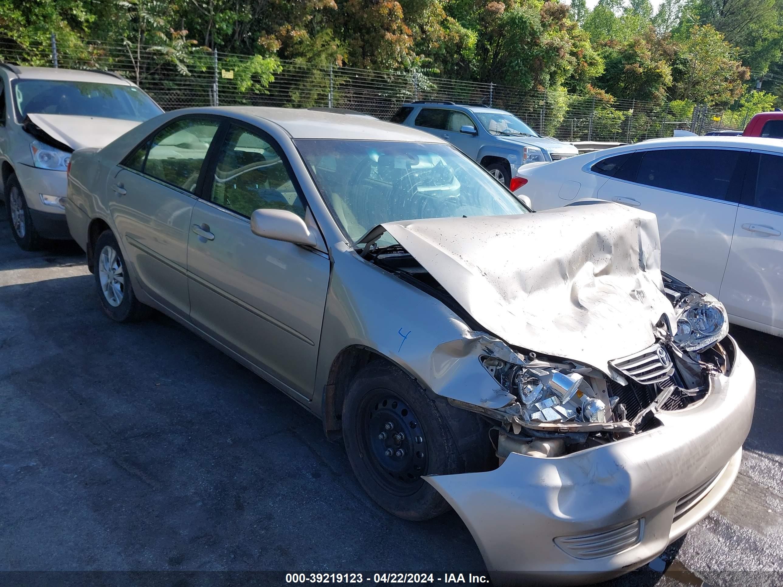 TOYOTA CAMRY 2005 4t1bf30k65u093063