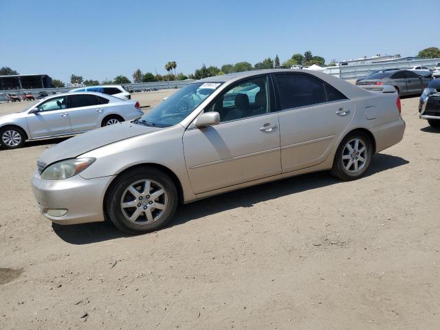 TOYOTA CAMRY LE 2002 4t1bf30k82u010941