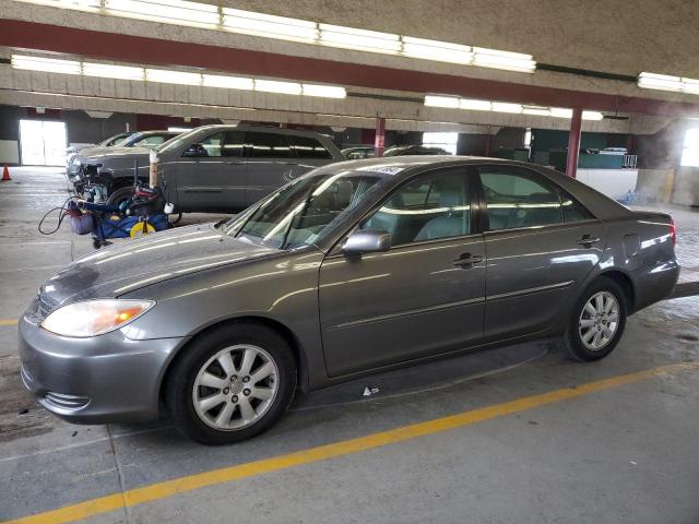 TOYOTA CAMRY LE 2002 4t1bf30k82u535823