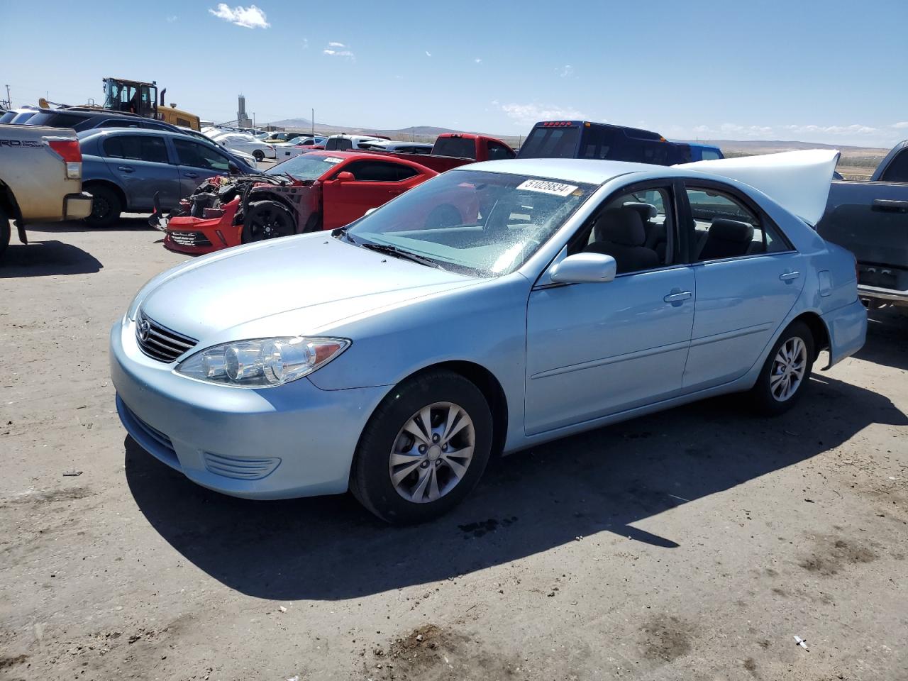 TOYOTA CAMRY 2005 4t1bf30kx5u601681