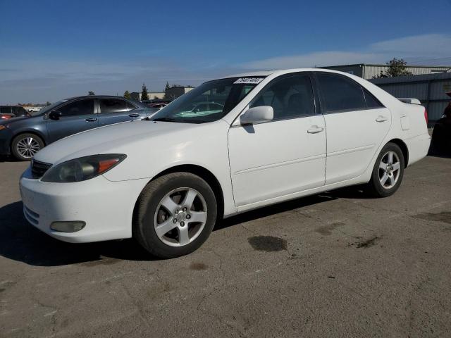 TOYOTA CAMRY LE 2003 4t1bf32k03u050803