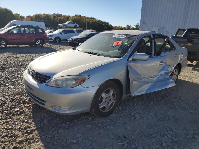 TOYOTA CAMRY LE 2003 4t1bf32k03u053376