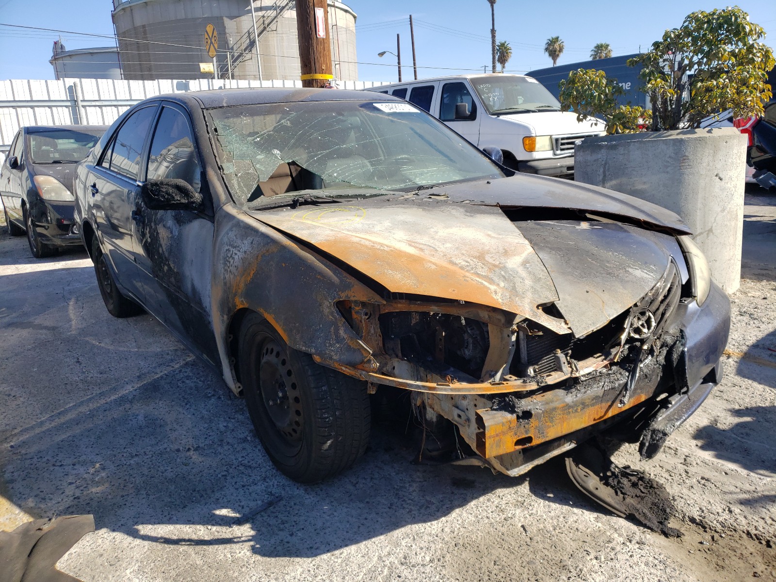 TOYOTA CAMRY LE 2005 4t1bf32k05u089751