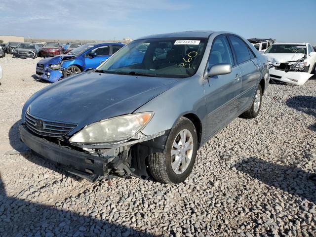 TOYOTA CAMRY LE 2005 4t1bf32k15u590177