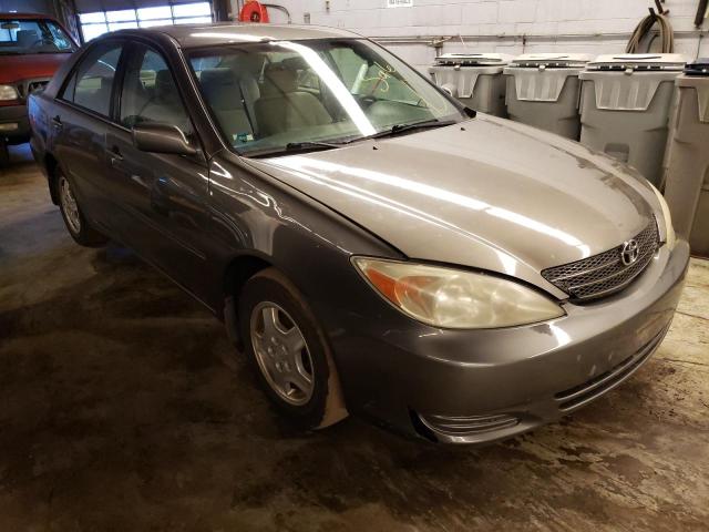 TOYOTA CAMRY LE 2002 4t1bf32k22u537371