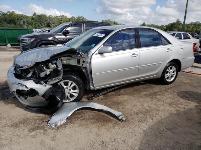 TOYOTA CAMRY LE 2004 4t1bf32k24u587299