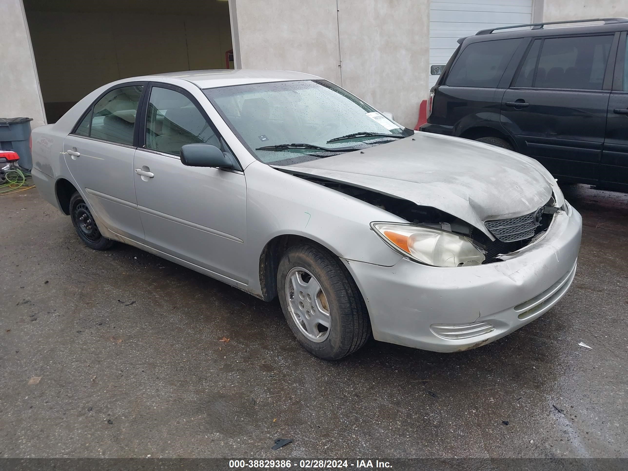 TOYOTA CAMRY 2002 4t1bf32k32u521115