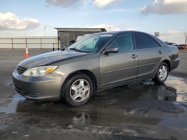 TOYOTA CAMRY LE 2003 4t1bf32k33u543035