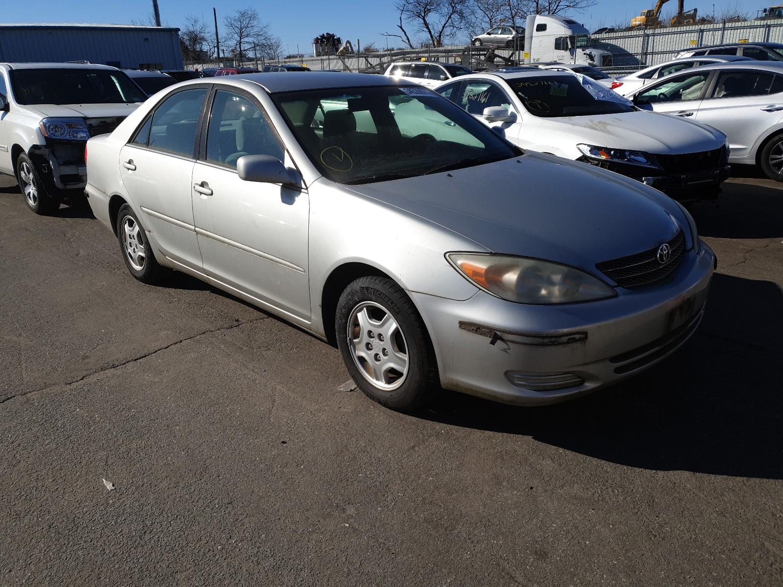 TOYOTA CAMRY LE 2002 4t1bf32k42u521253