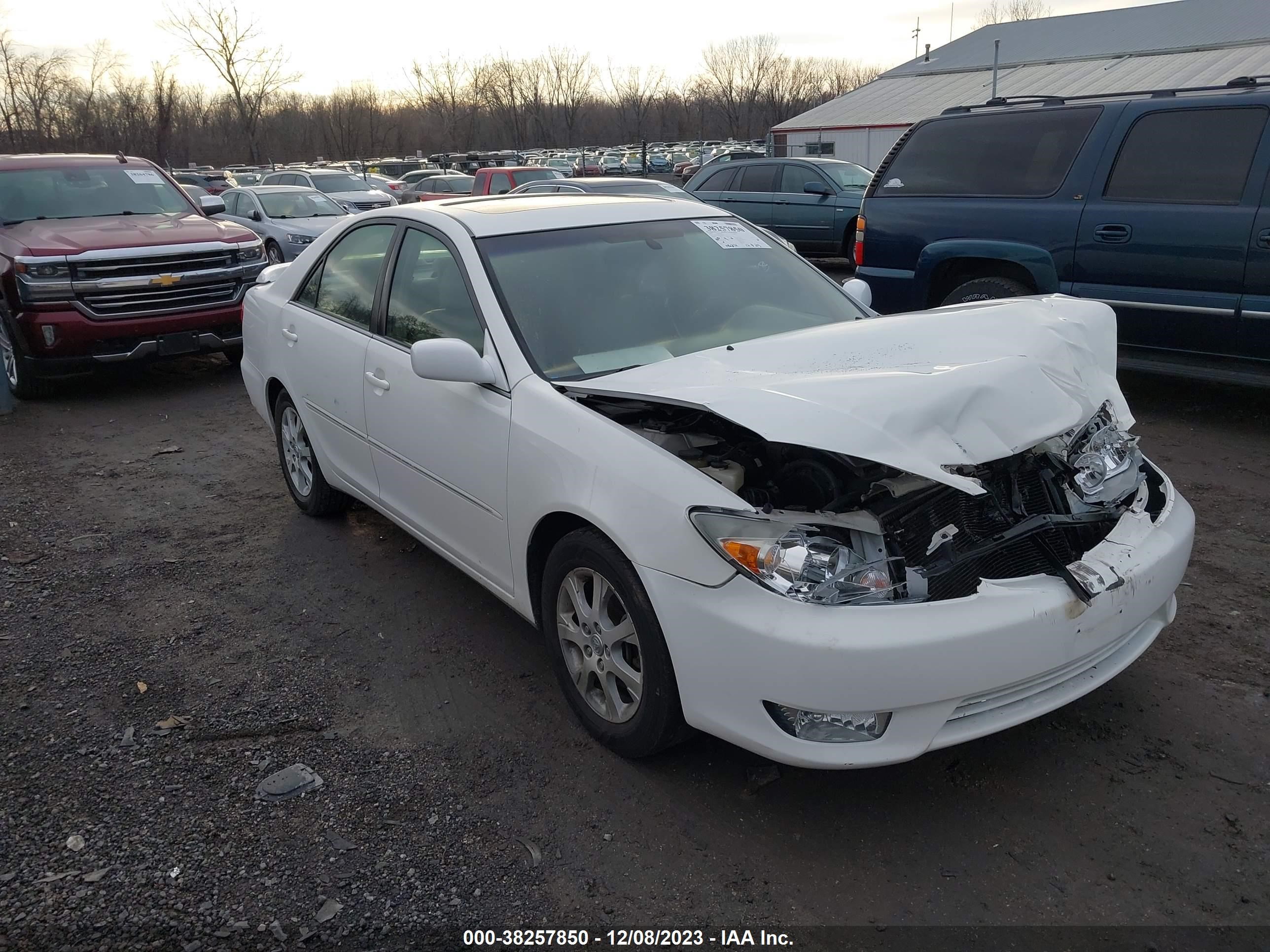 TOYOTA CAMRY 2005 4t1bf32k45u085413