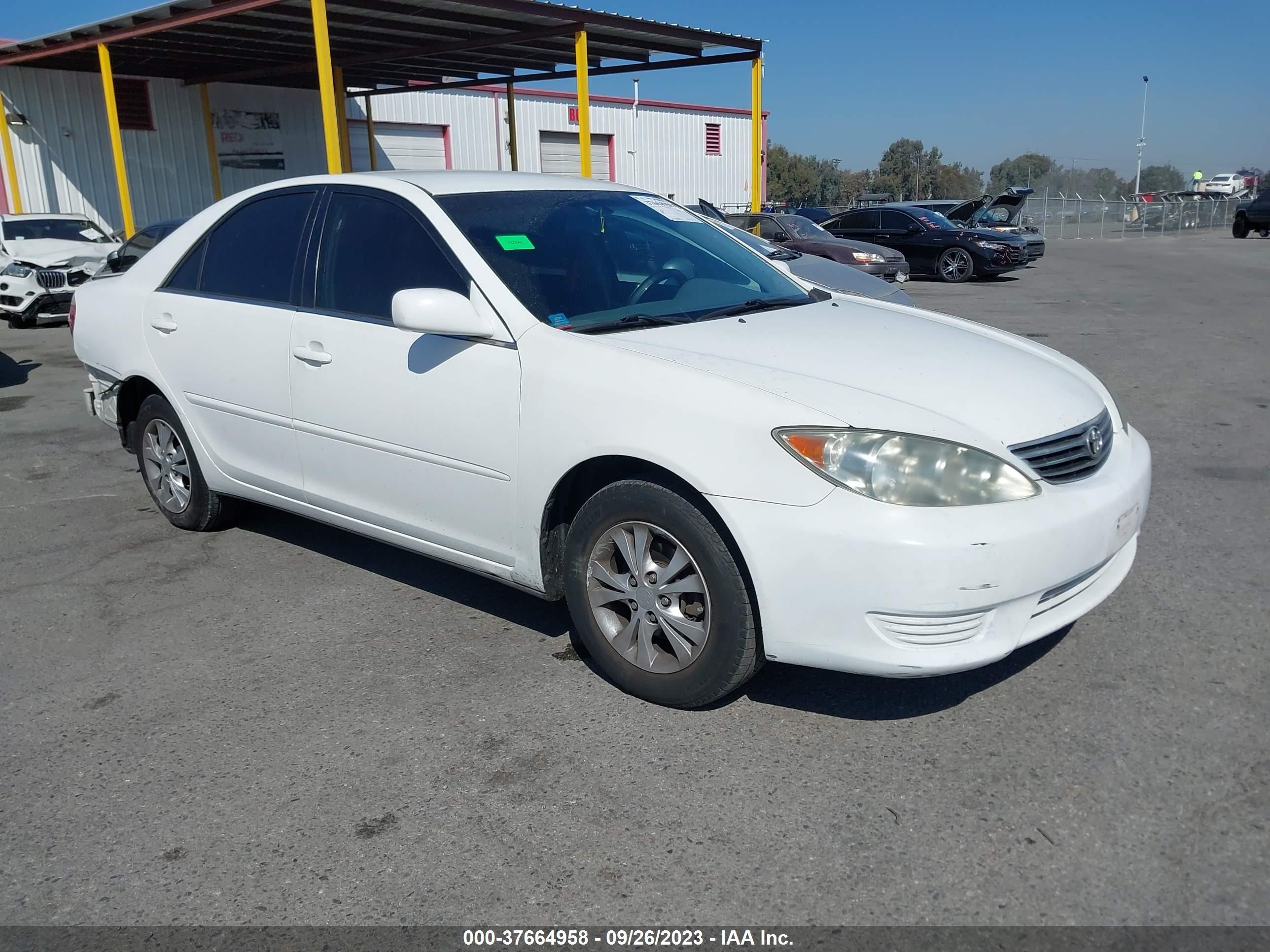 TOYOTA CAMRY 2005 4t1bf32k45u094113