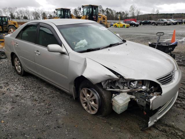 TOYOTA CAMRY LE 2005 4t1bf32k45u100444