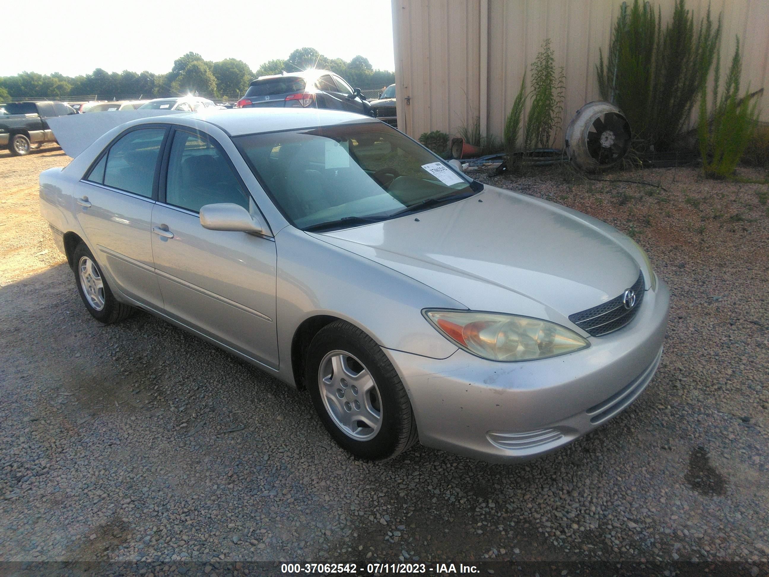 TOYOTA CAMRY 2002 4t1bf32k72u532022