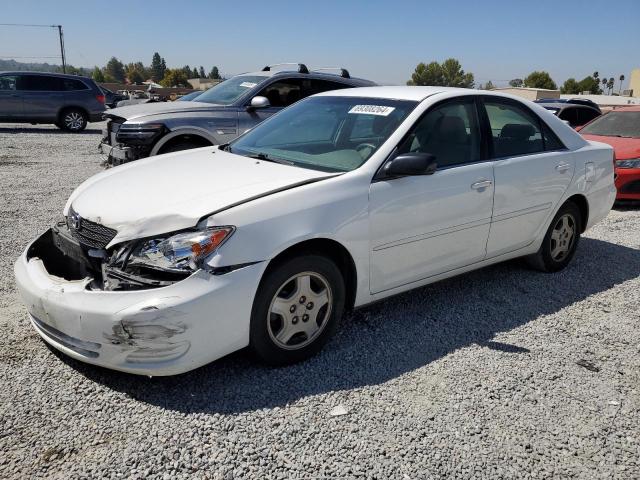 TOYOTA CAMRY LE 2002 4t1bf32k82u007115