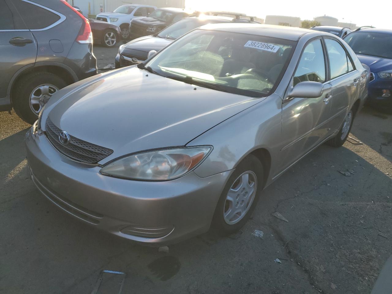 TOYOTA CAMRY LE 2003 4t1bf32k83u567380