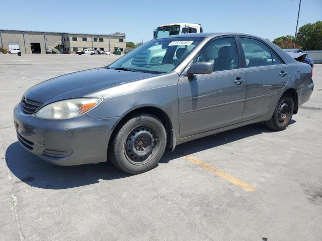 TOYOTA CAMRY LE 2004 4t1bf32k84u577425