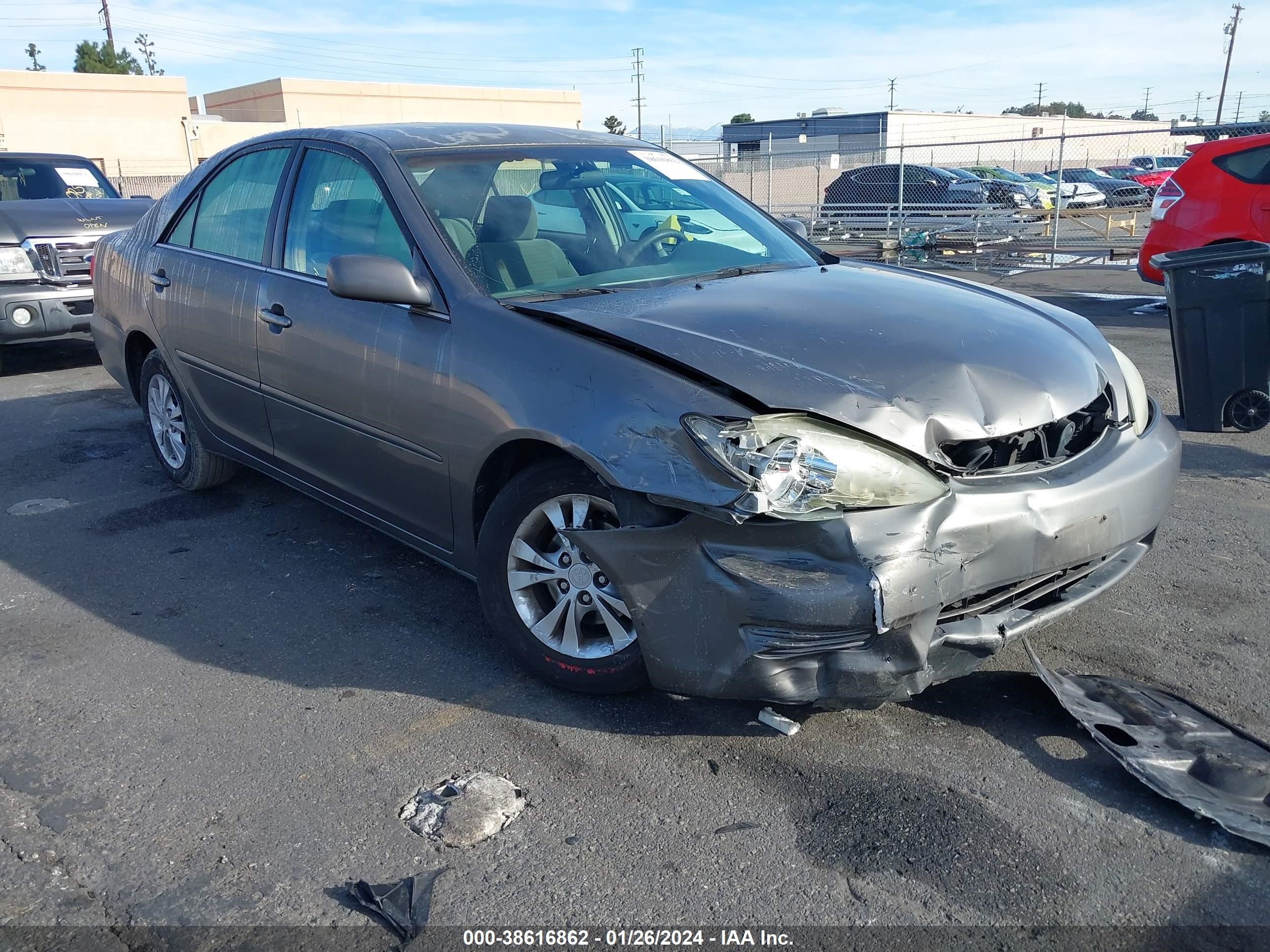 TOYOTA CAMRY 2005 4t1bf32k85u605337