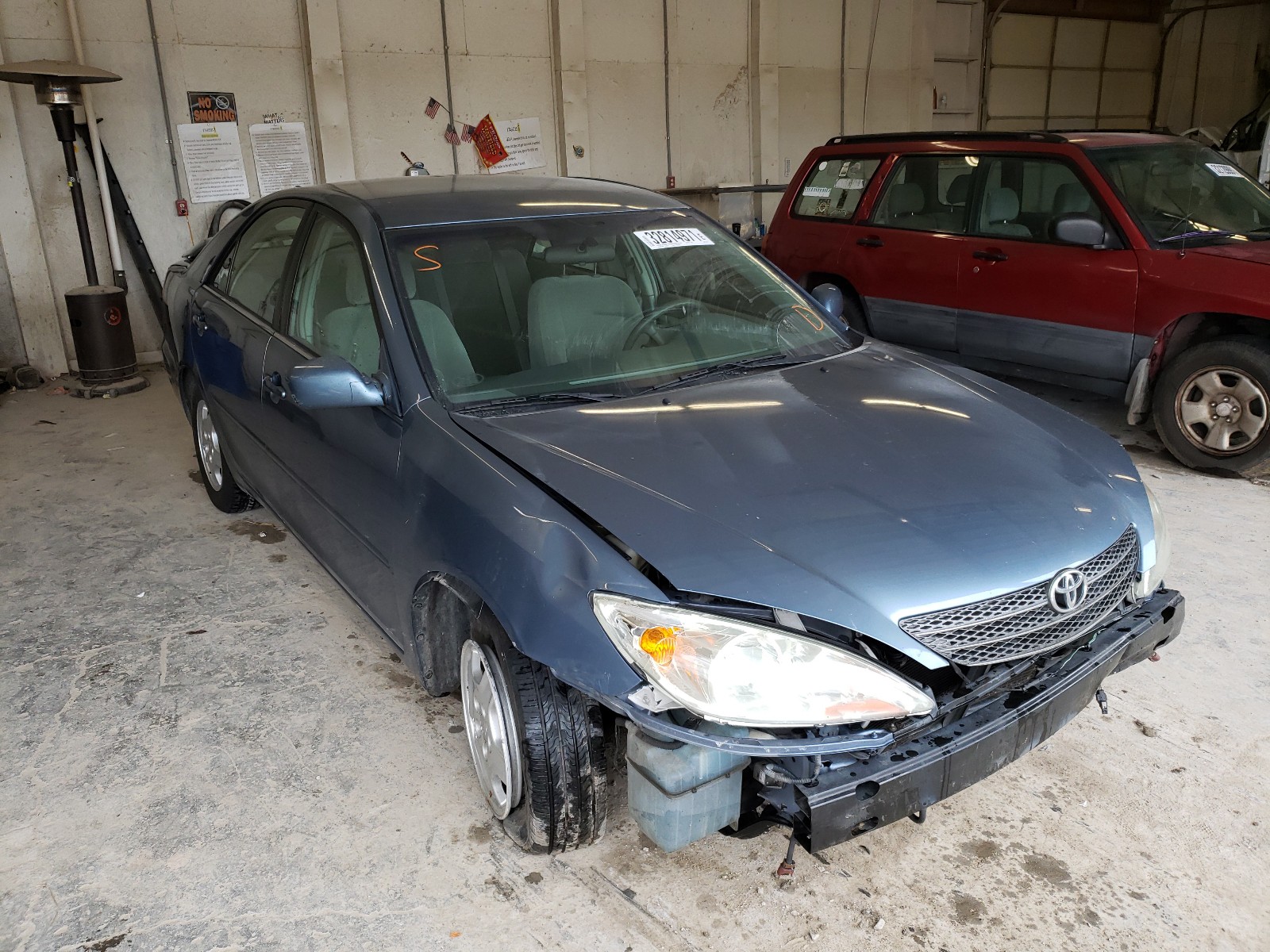 TOYOTA CAMRY LE 2002 4t1bf32kx2u517191