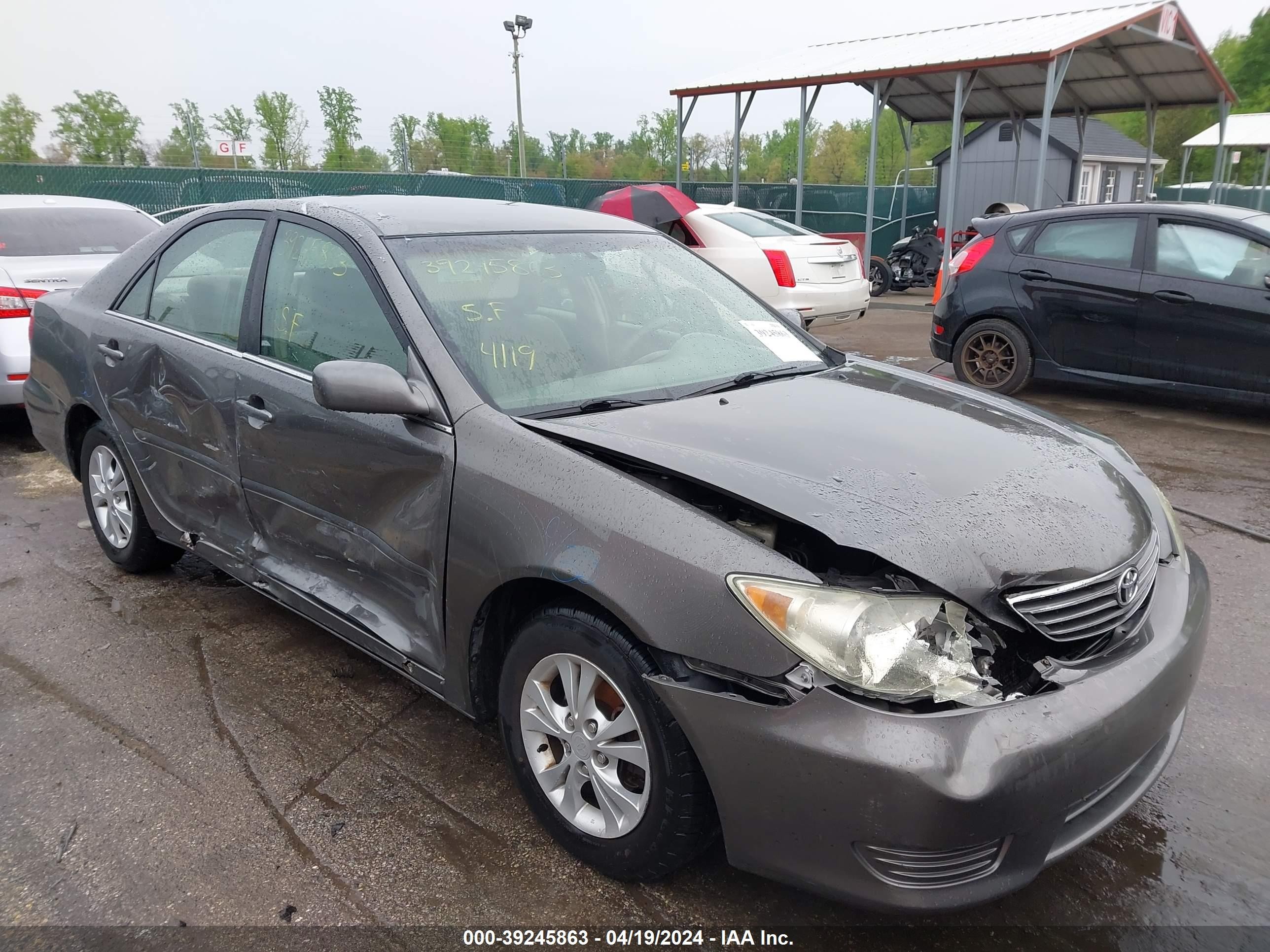 TOYOTA CAMRY 2005 4t1bf32kx5u601418