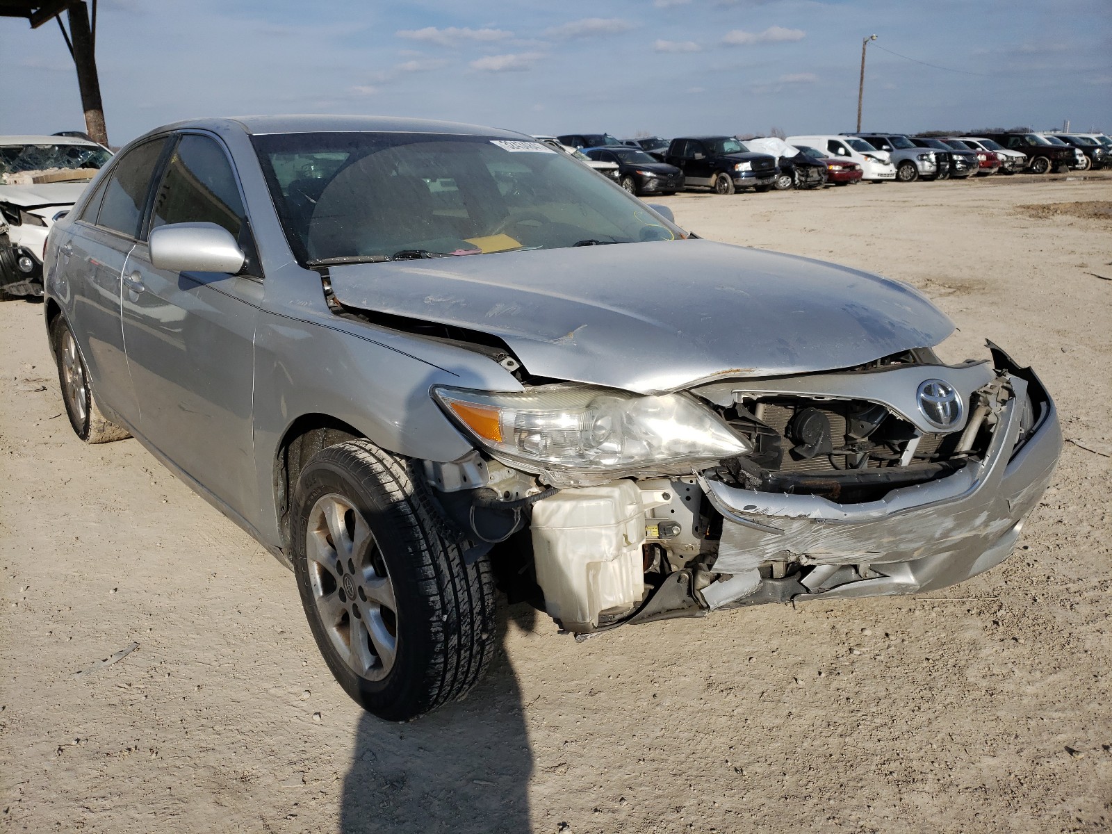 TOYOTA CAMRY BASE 2011 4t1bf3ekxbu700991