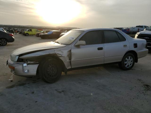 TOYOTA CAMRY 1996 4t1bg12k3tu813916