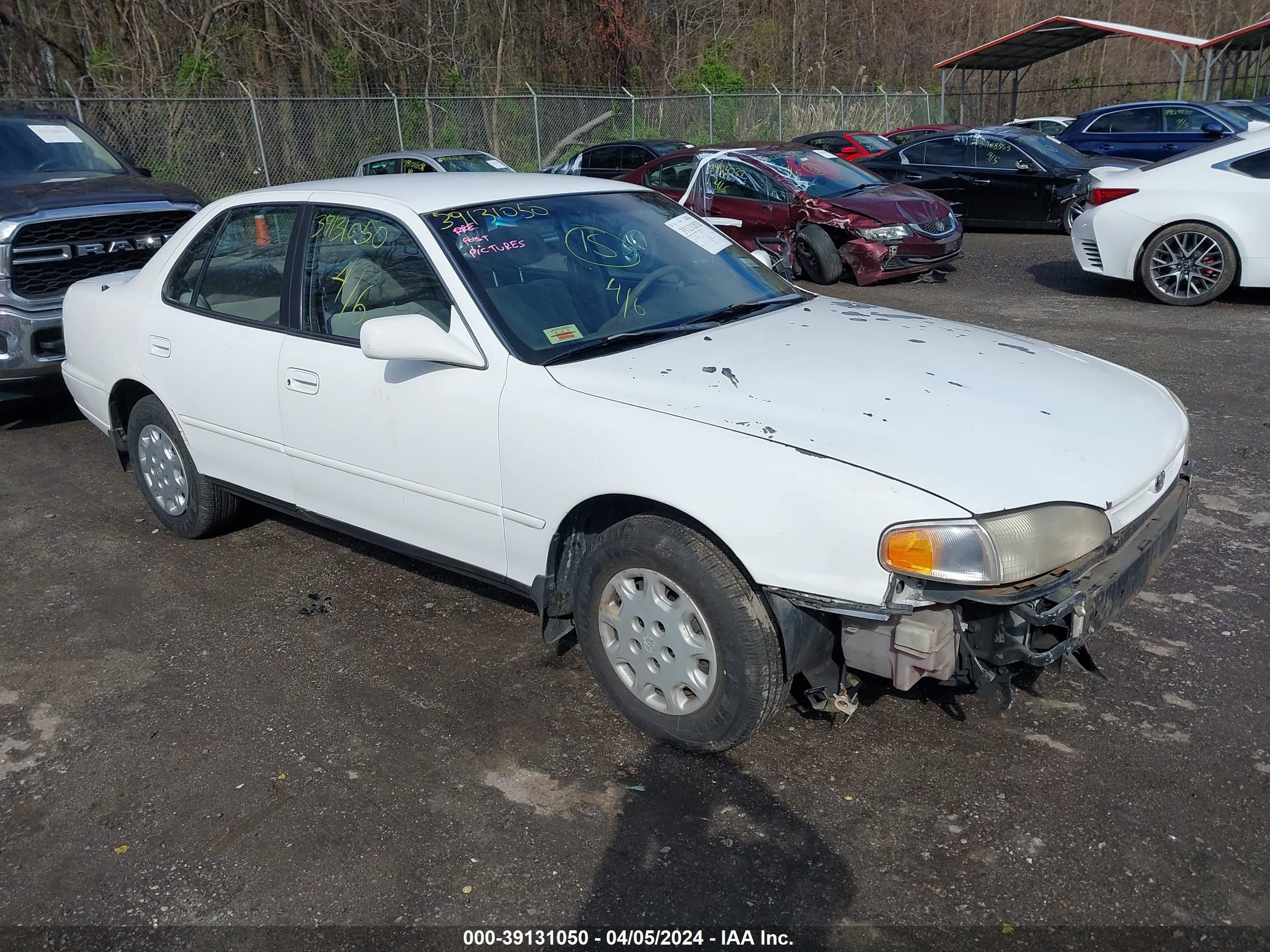 TOYOTA CAMRY 1996 4t1bg12k6tu916358