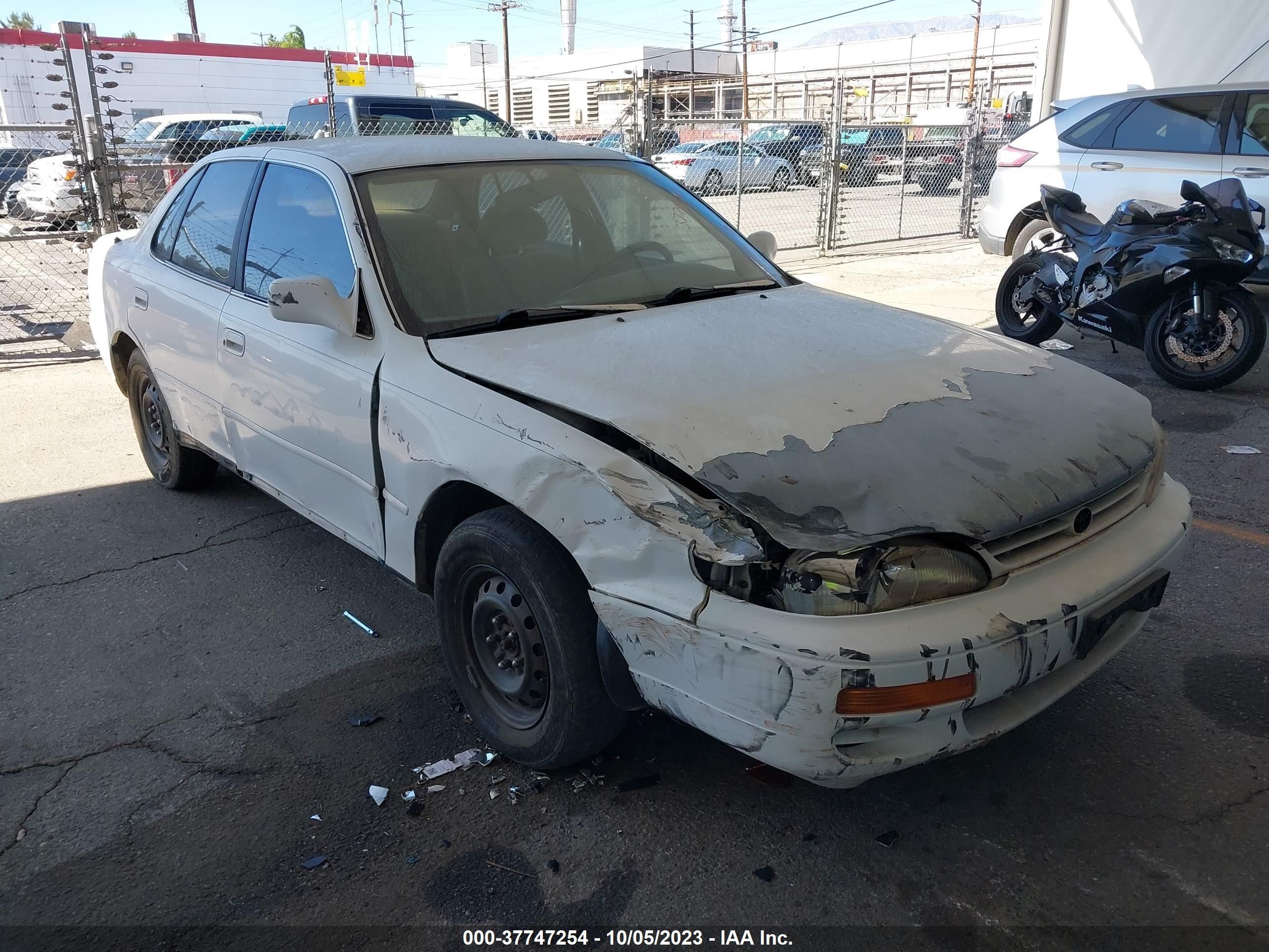 TOYOTA CAMRY 1996 4t1bg12kxtu712369