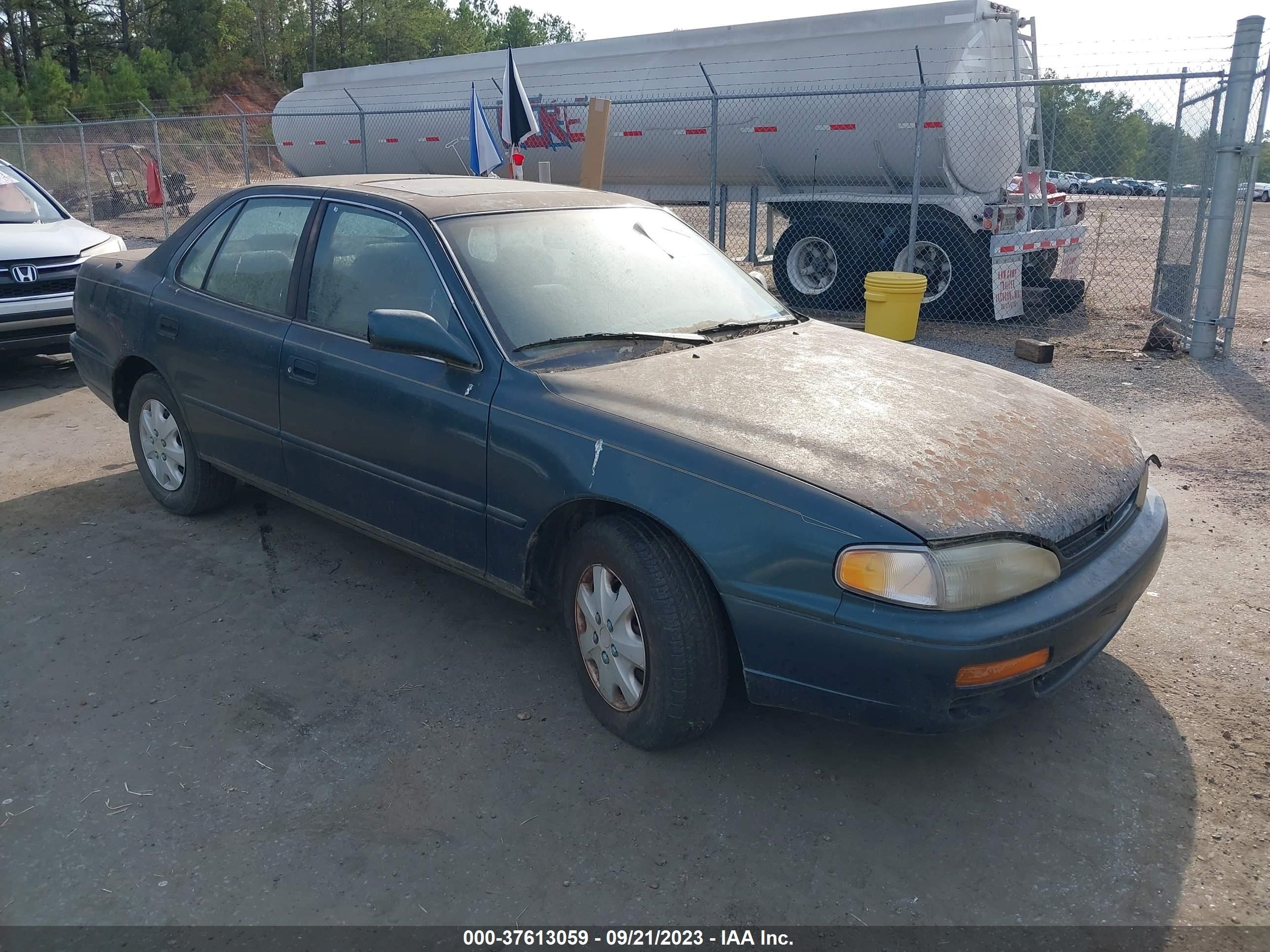 TOYOTA CAMRY 1996 4t1bg12kxtu917836