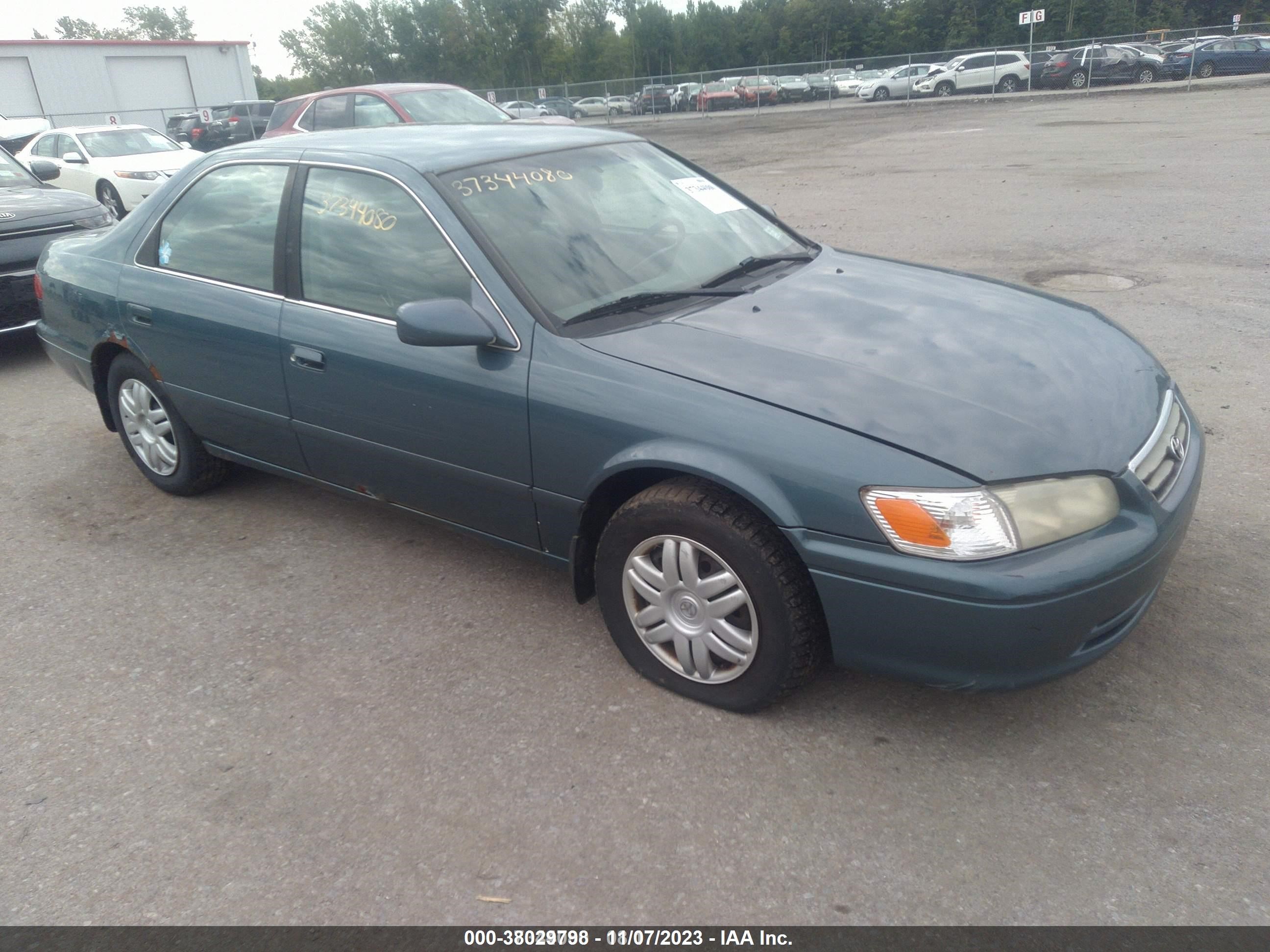 TOYOTA CAMRY 2001 4t1bg22k01u800298